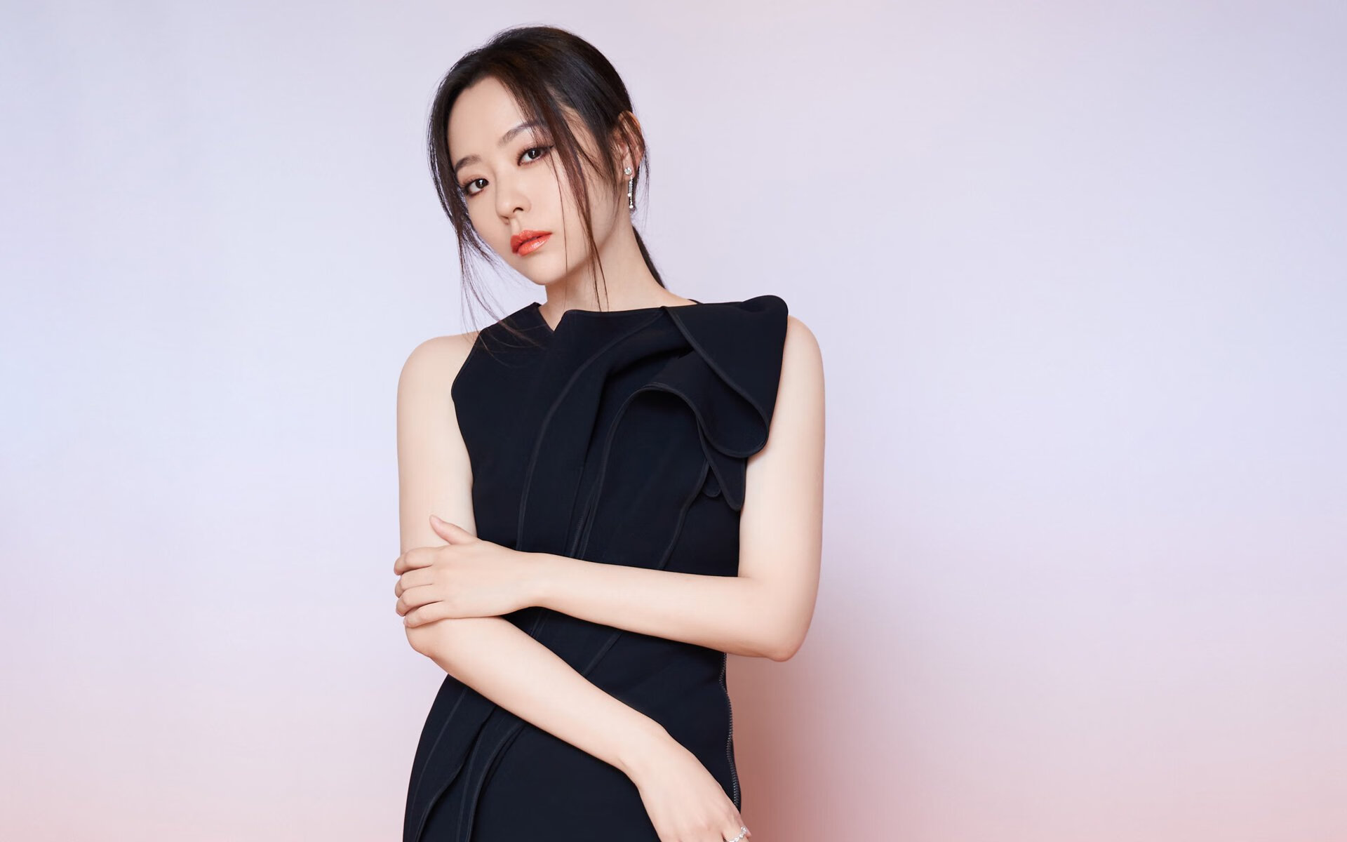 两种战场，同一种征服