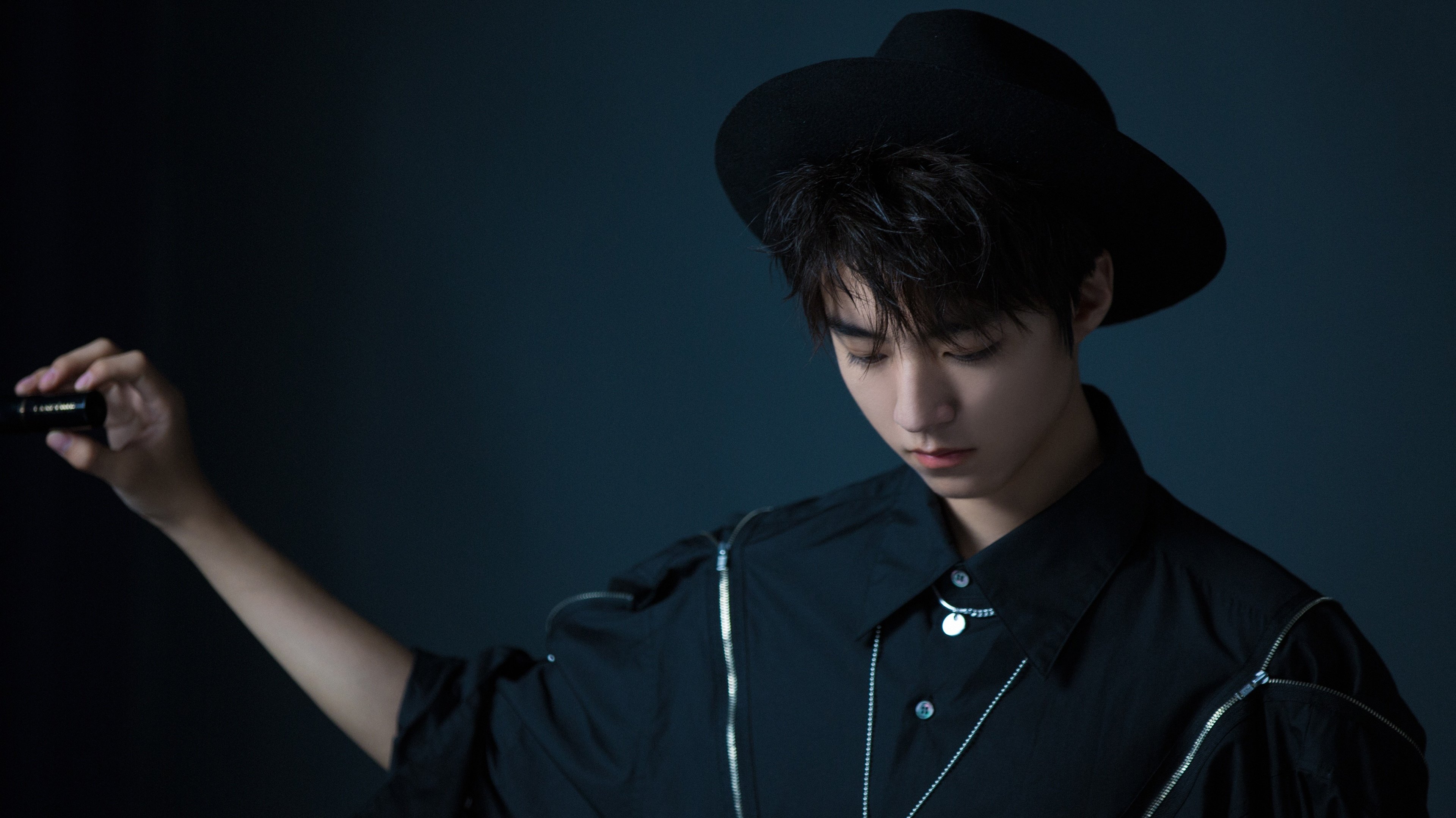 破天荒的胜利，深圳队铁血防守锁死火箭，班凯罗空砍46分成悲情英雄