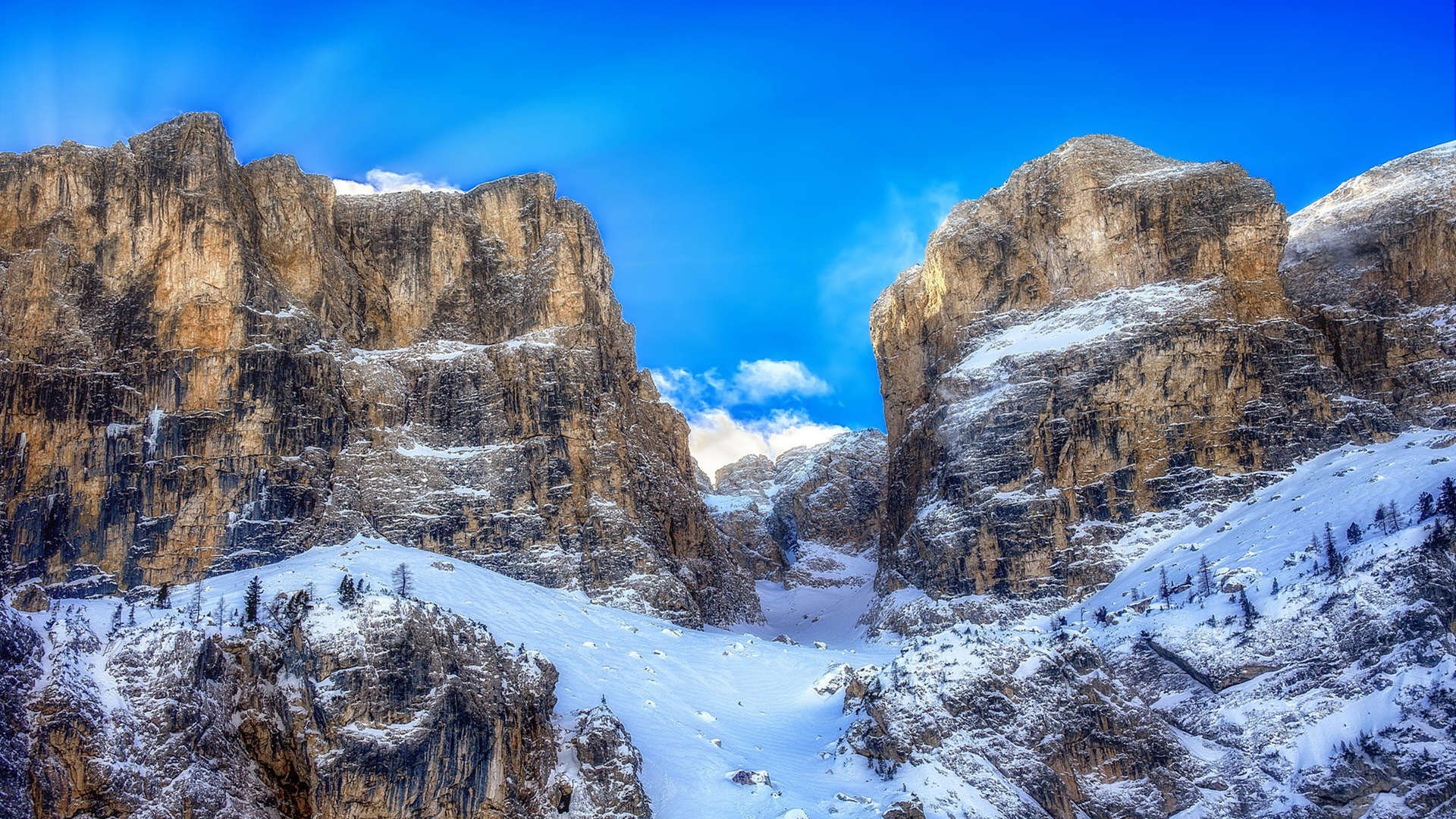亚洲之星照亮欧陆对决，黄喜灿致命一击改写剧本