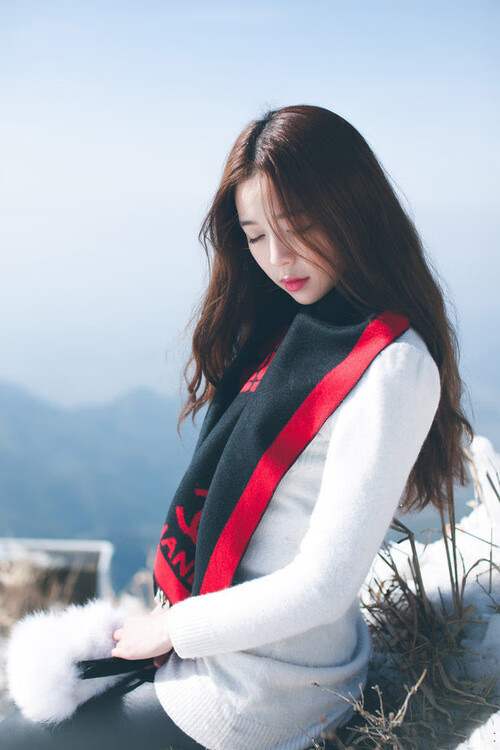 平行世界的硝烟,当F1引擎咆哮遇见詹姆斯致命绝杀